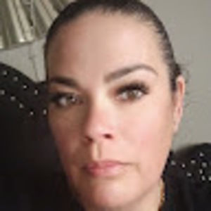 Meet your Posher, Monika